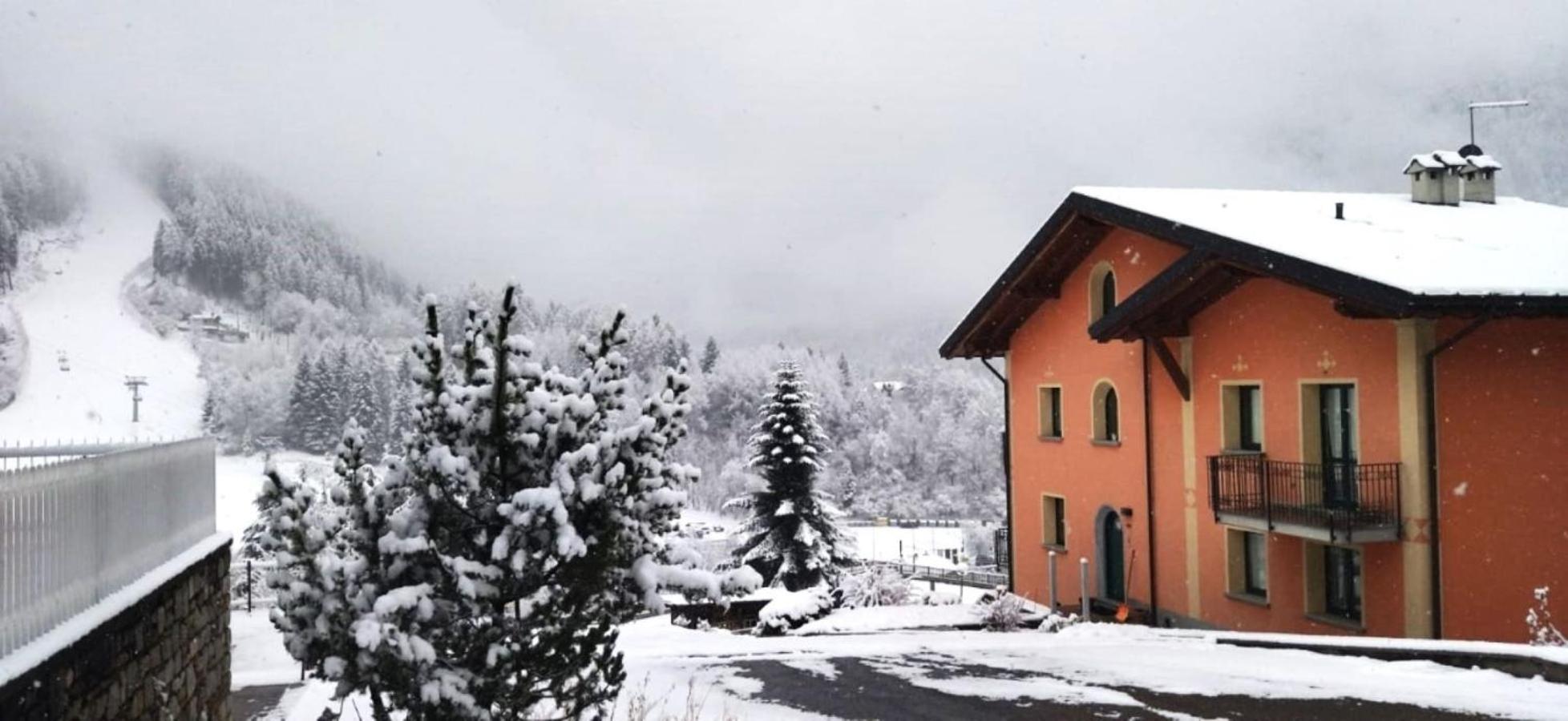 Appartamenti Flora Alpina Temù Esterno foto